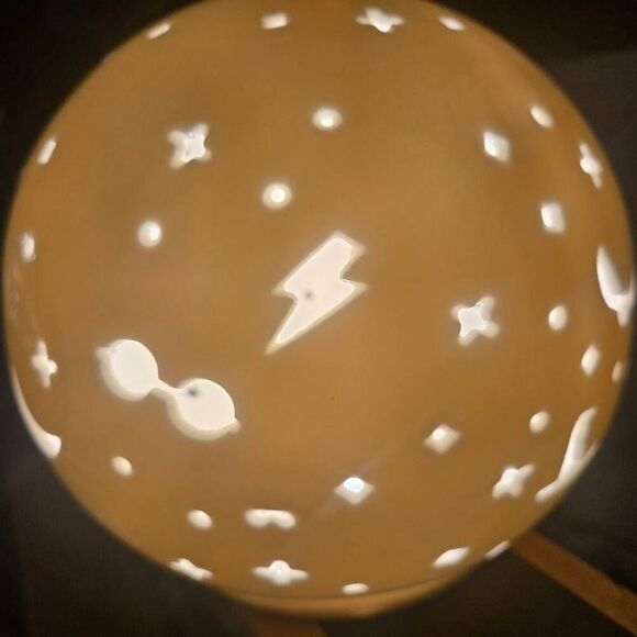 Potter The Wizar cutout charms LED night light globe no micro usb cord included - Picture 2 of 13